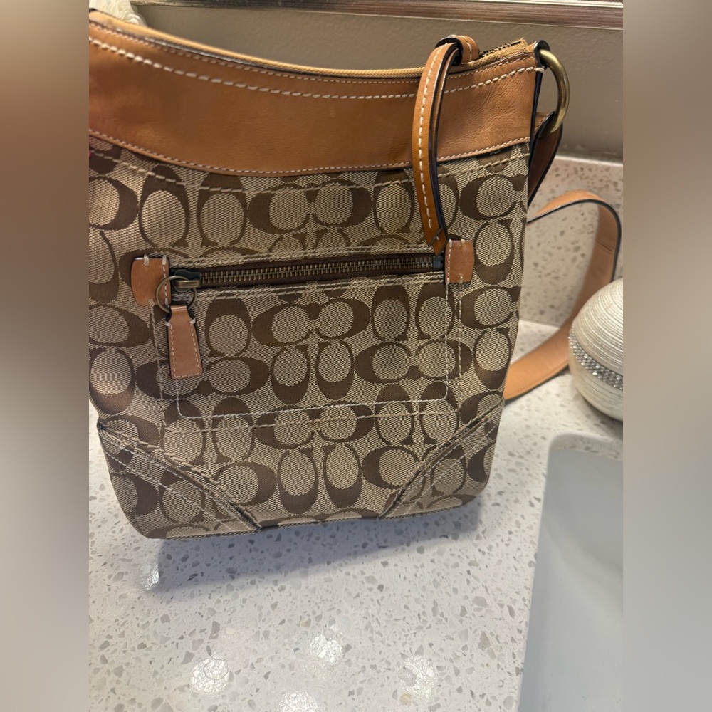 Vintage 2006 Coach Tan and Brown Signature Crossbody Bag